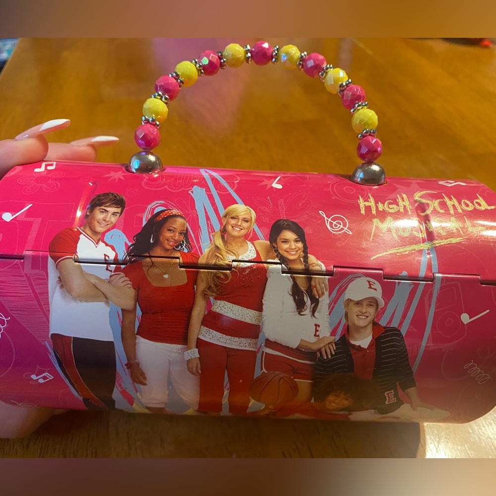 Disney’s HSM The Music in Me - beaded handle Tin Company purse 👛😍 Original